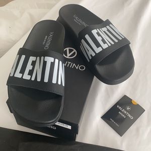 🖤VALENTINO slides!🖤